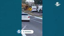 #VIDEO: Conductor maneja en sentido contrario a carretera y choca de frente con otros autos en Michoacán