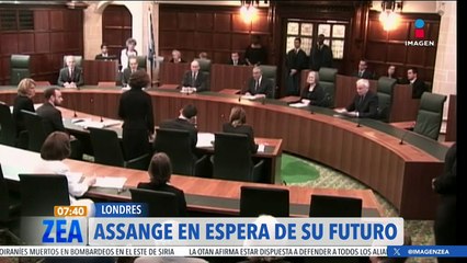 Julian Assange logra aplazar su extradición a Estados Unidos