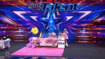 Las chicas de Tik Tok se meten en una pelea en Americas Got Talent - ¡Espera!