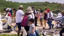 Corrientes marinas llevan toneladas de basura a Mahahual, QRoo