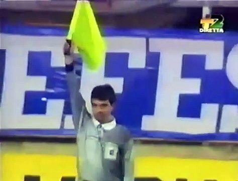 Trabzonspor vs. SS Lazio Maçın tamamı UEFA Kupası 1994-1995 Son 16 turu 1. maç Hüseyin Avni Aker (Trabzon) 22 Kasım 1994