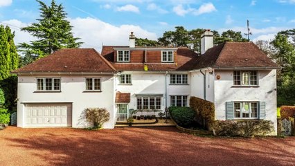 "Quintessential" country house for sale has rare golf club access and Edwardian origins
