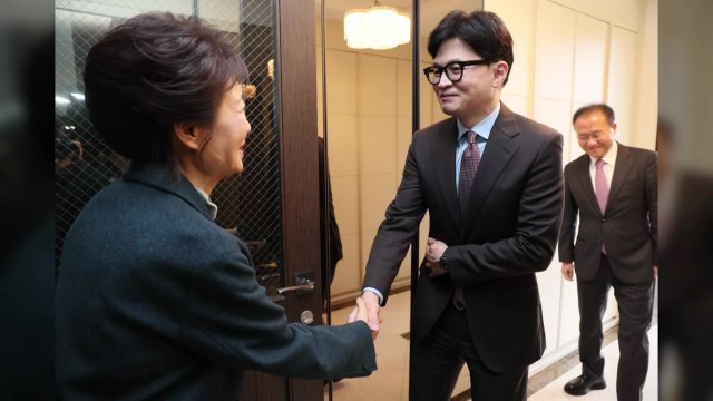 한동훈, 박근혜 첫 예방... 위기일 때 단합 중요 / YTN