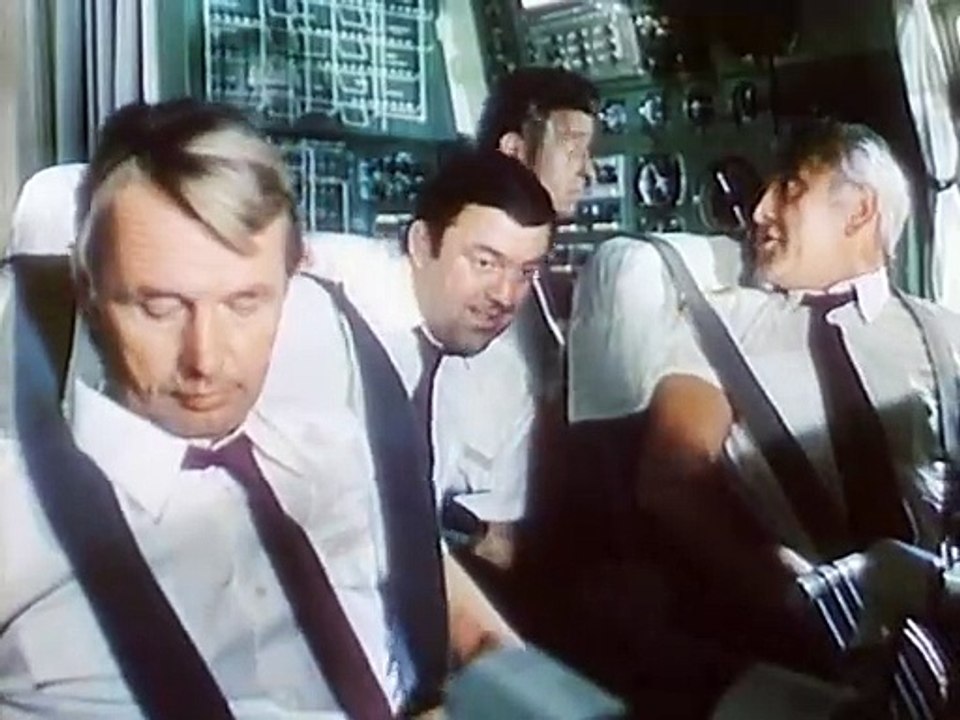 Treffpunkt Flughafen (DDR1986) E04-Das Lächeln einer Stewardess