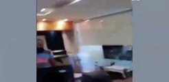 #VIDEO: Una mujer 'roba' en un banco de Beirut 13 mil dólares o su propio dinero con una pistola de juguete