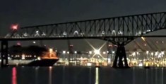 TRAGEDIA EN EE.UU - un Buque carguero derribo un puente