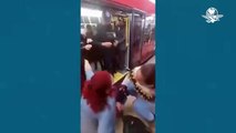 Policías se llevan golpes y cachetadas al intentar bajar a dos mujeres del Metrobús