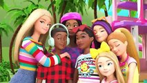 Misterios de Barbie Dreamhouse - ¡Barbie y sus amigos salvan el día! ¡Resuelve el misterio de la Casa de los Sueños! |