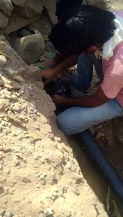 जलदाय विभाग ने पाइप लाइन का मिलान किया, अब मिल सकेगा पानी....देखें वीडियो