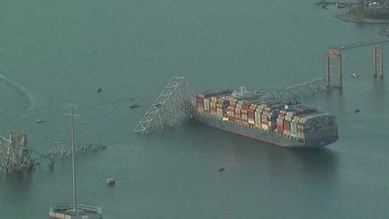 美 볼티모어 교량·선박 충돌 뒤 붕괴..."6명 실종· 2명 구조" / YTN