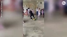 El baile de limpieza deslumbra a los invitados en boda