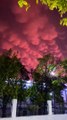 El cielo con nubes mamuts en Argentina