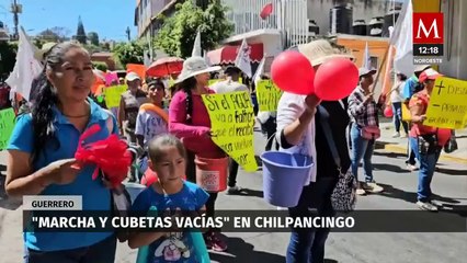 Con cubetas y tinacos vacíos, protestan por falta de agua potable en Chilpancingo