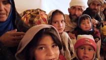 Niñas son vendidas en matrimonio por sus padres en Afganistán.