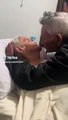 #VIRAL: Abuelito se despide de su esposa en su lecho de muerte tras 73 años juntos