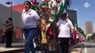 La alcaldesa de Tuxpan, Jalisco, deja caer bander en ceremonia del 15 de septiembre,