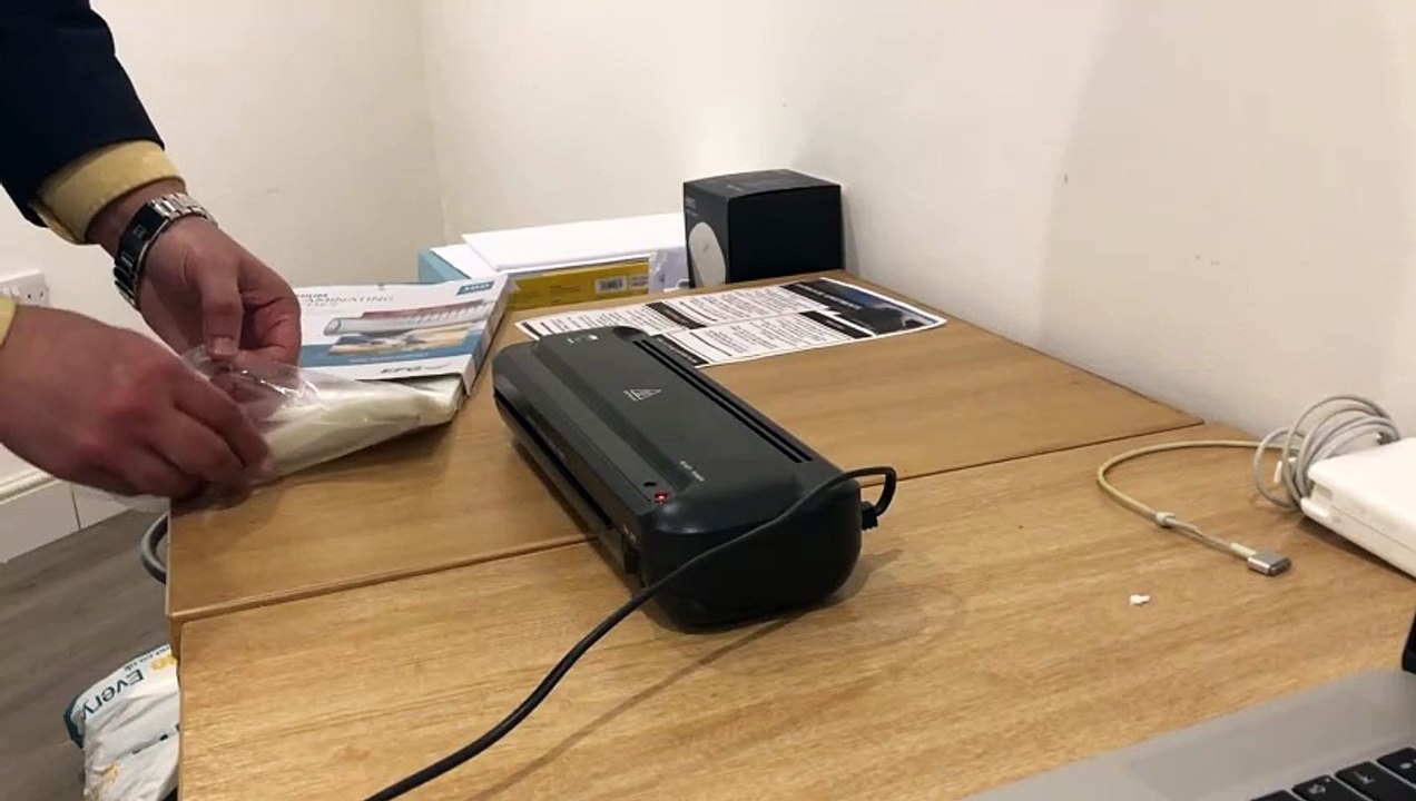How to USE a Laminator to Laminate Your A4 Paper | New