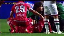 Increíble Marcelo le rompe la pierna a su rival en la copa Libertadores imágenes muy fuertes