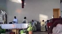 Aparece la Virgen Maria durante misa en Kenia