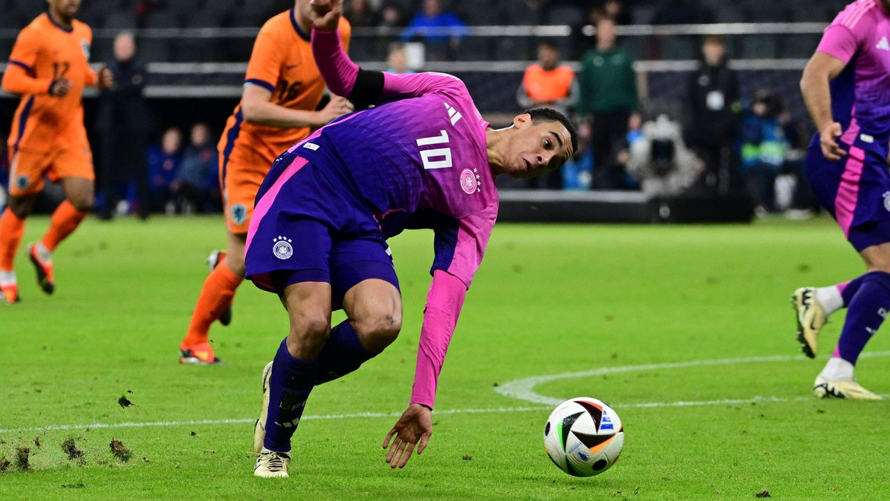 Musiala lacht über Ausrutscher: 'Schwer aufzudrehen'