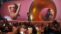 MILEY CYRUS gana el premio a la mejor interpretación pop solista por 