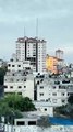 GUERRA ISRAEL-GAZA: Un ataque aéreo israelí ha destruido los tres bloques de la Torre Palestina, en el barrio de Al Rinal de la ciudad de Gaza.