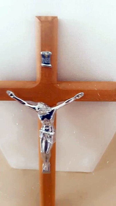 Sainte Croix du Christ - en bois
