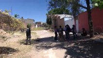 Autoridades de Jalisco informan a madres buscadoras que sólo hay cupo ingresar 10 bolsas al IJCF
