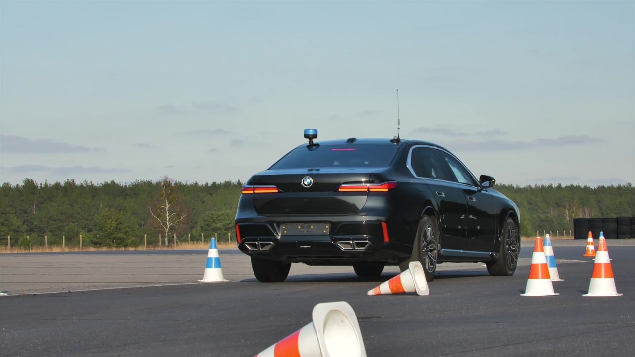 BMW Security Vehicle Trainings - Fahrtechnik und Fluchtmanöver - Sicher fahren in Gefahrenlagen