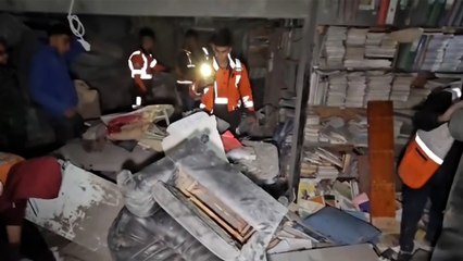 الطائرات الإسرائيلية تستهدف منزلا بمنطقة "بلوك 2" بمخيم جباليا