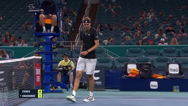 Miami - Zverev déroule contre Khachanov