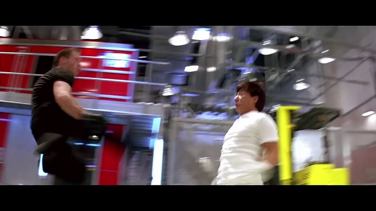 Wonderful fighting clips Final fight Jackie Chan wins with the humor of