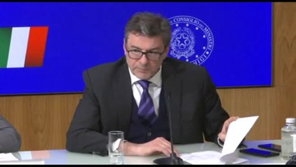 Giorgetti: stop a ogni tipo di sconto in fattura per i bonus edilizi