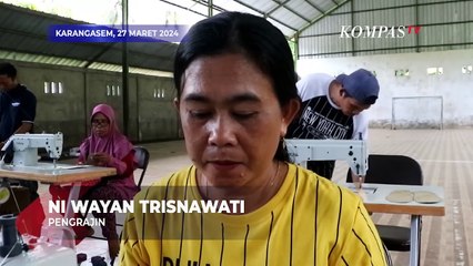 Kreatif! Pengrajin Ibu-Ibu Sulap Tikar Pandan Jadi Sandal Bernilai Ekonomi Tinggi