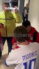 بعدسة يلاكورة .. لقاء خاص بين أفشة ومودريتش بعد مباراة منتخبي مصر وكرواتيا 