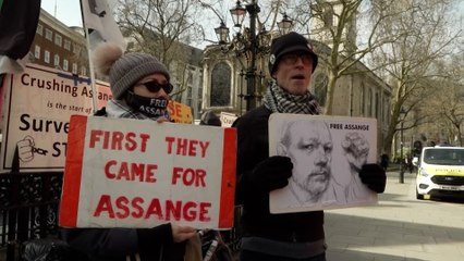 ما آخر مستجدات قضية مؤسس موقع ويكيليكس؟