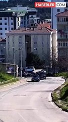 Muhtar adayından gövde gösterisi! Mahalleyi dev konvoyla gezdiği görüntü tartışma yarattı