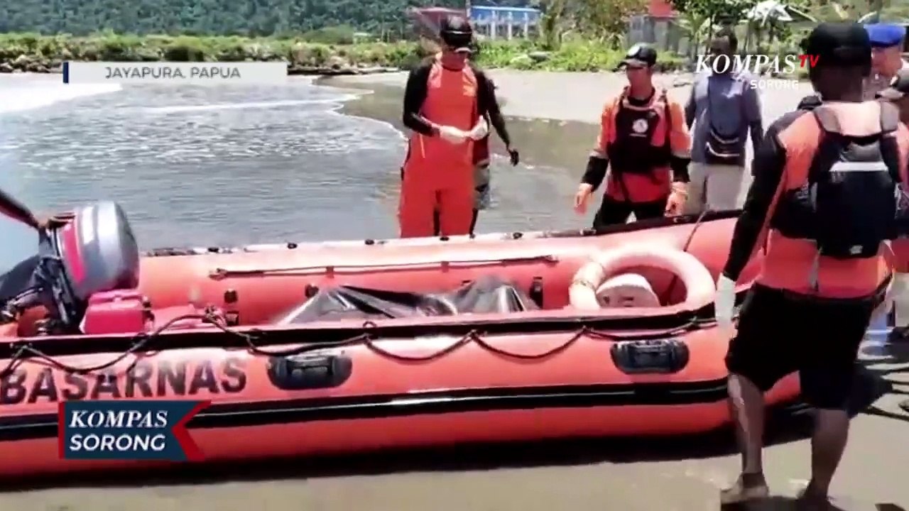Tim SAR Jayapura Evakuasi Korban Tenggelam di Pantai Holtekamp