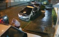 Bandido tenta roubar motorista em frente à viatura da polícia na Zona Oeste; vídeo