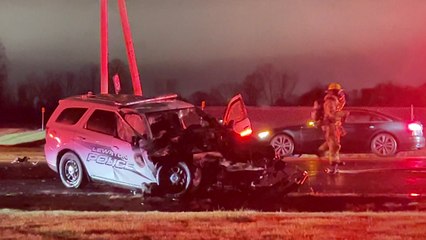 Lewiston Police Car Collides with Tractor Trailer
