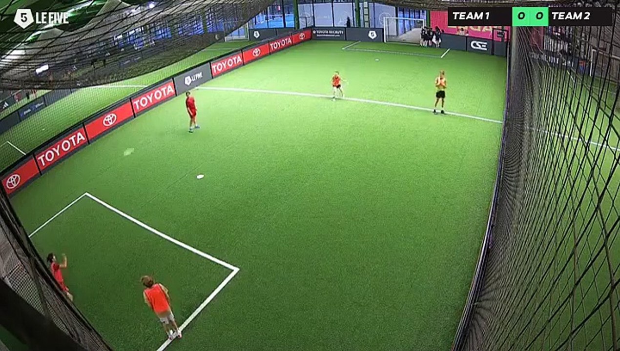 27/03 à 15:14 - Football Terrain Toyota (LeFive Valenciennes)