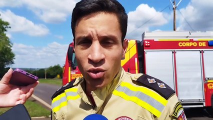 Colisão entre carro e caminhonete deixa cinco vítimas na PR-323, em Umuarama