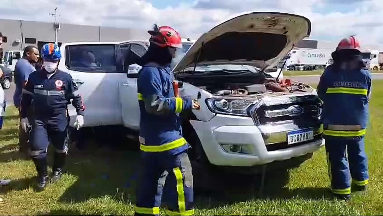 Amarok e Classic se envolvem em colisão com 5 vítimas na PR-323, em Umuarama