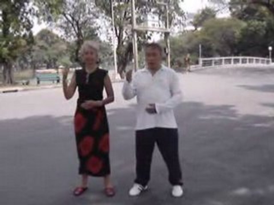 taï chi au parc de Bangkok