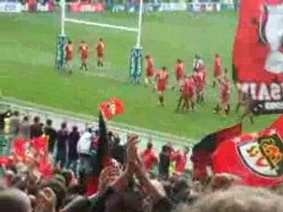 Tour d'honneur des joueurs du STADE TOULOUSAIN