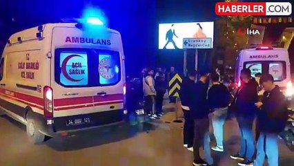 Kadıköy'de şerit değiştirmek isteyen sürücü motosiklete çarptı: 2 yaralı