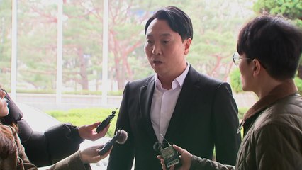 '尹 명예훼손 혐의' 봉지욱 기자 檢 출석..."총선용 기획수사" / YTN