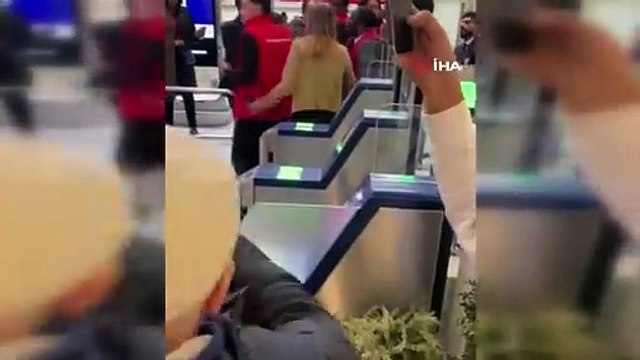 Fransa’da PKK yandaşları havalimanını birbirine kattı: 3 yaralı