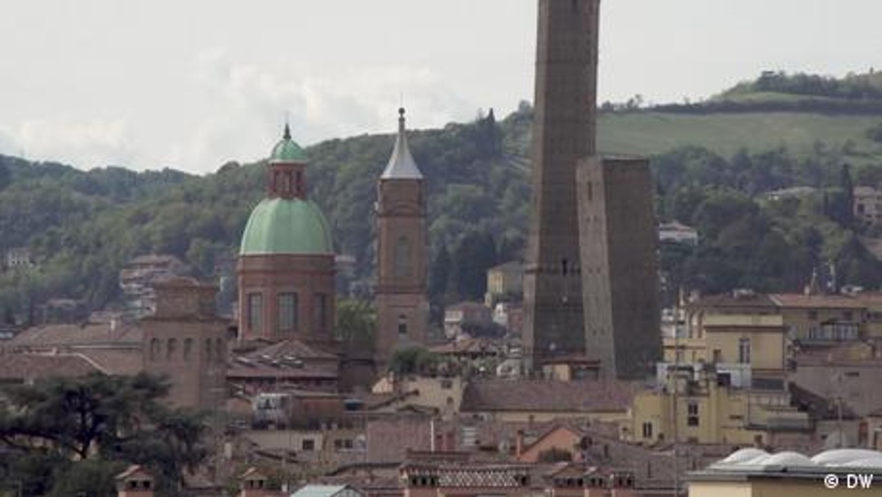 Italien: Bolognas Türme - ganz schön schräg