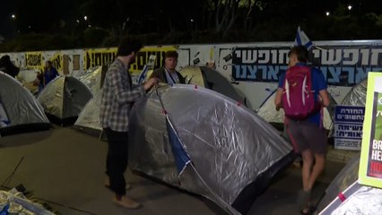 مظاهرة حاشدة أمام الكنيست تطالب باستقالة نتنياهو وانتخابات مبكرة